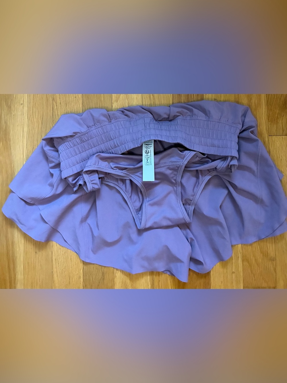 Lululemon Shake It Out High-Rise Running Shorts 2.5” Lavender Lux S - Picture 4 of 5